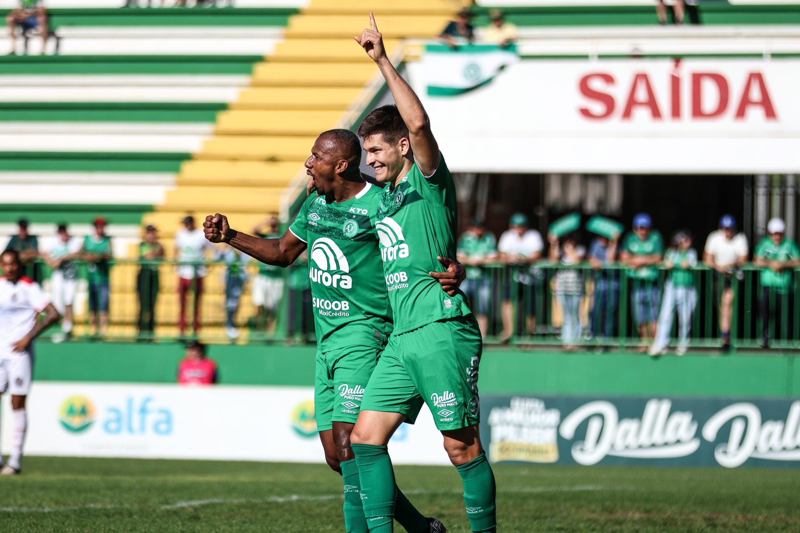 Nhận định soi kèo Chapecoense vs Ferroviaria lúc 05h00 ngày 17/6/2025 nhan-dinh-soi-keo-chapecoense-vs-ferroviaria-luc-05h00-ngay-17-6-2025-1