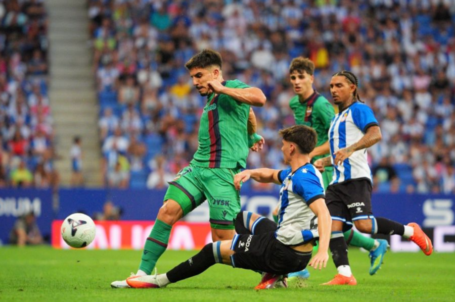 Espanyol vs Levante (00:00 – 17/08)